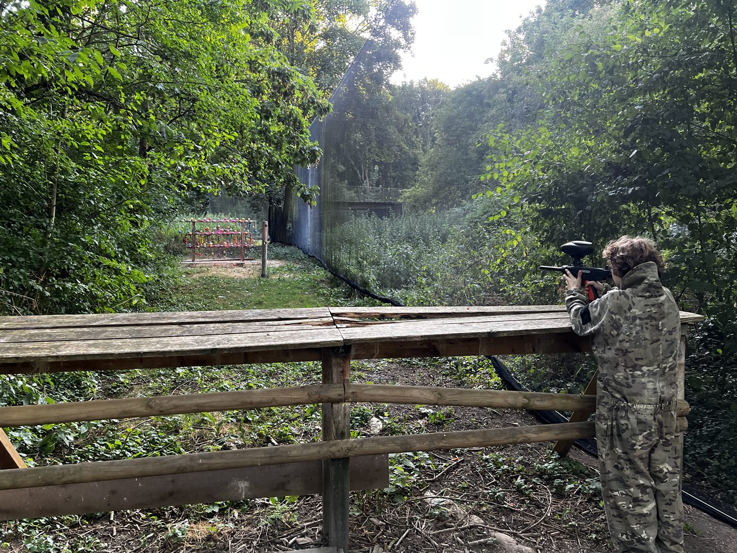 巴黎近郊 Paintball75 户外彩弹场地