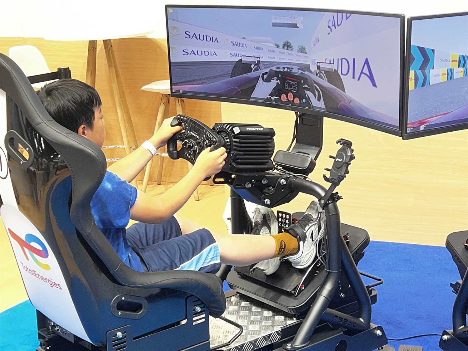 VivaTech 现场的指示和展馆动线